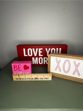 Valentines Wood Sign Decor